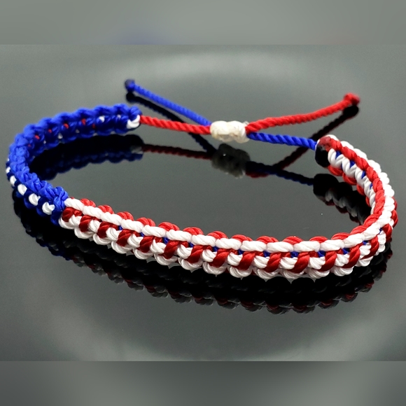 USA flag bracelet, American flag bracelet, patriotic wristband, 4th of July, - Picture 1 of 4